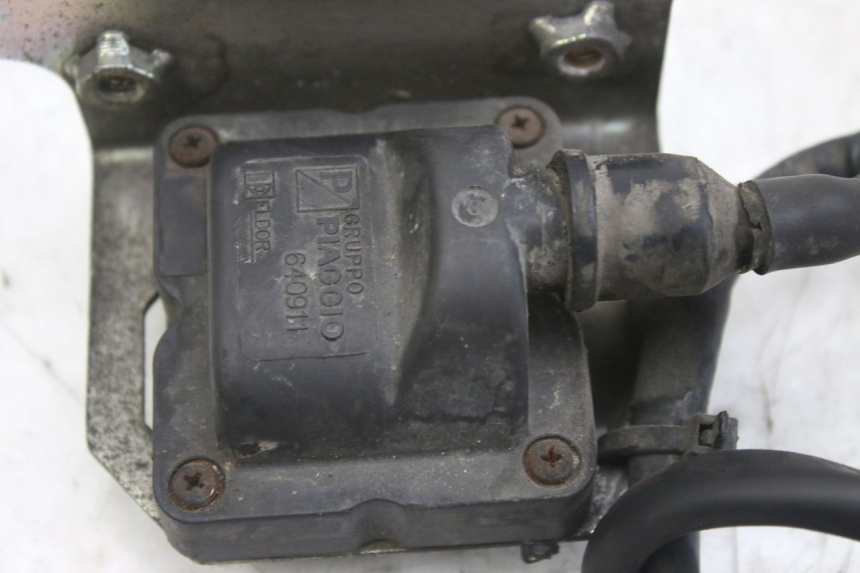 photo de BOBINA PIAGGIO MP3 RL 250 (2006 - 2010) - Otra perspectiva