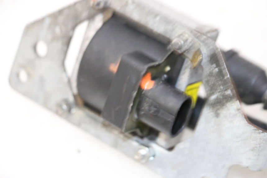 photo de BOBINA PIAGGIO MP3 500 (2014 - 2017) - Detalles de los puntos de fijación