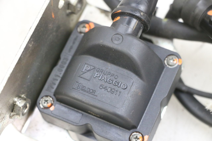 photo de BOBINA PIAGGIO MP3 RL 250 (2006 - 2010) - Detalle de la pieza