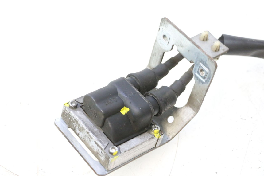 photo de BOBINA PIAGGIO MP3 500 (2011 - 2015) - Detalles de los puntos de fijación