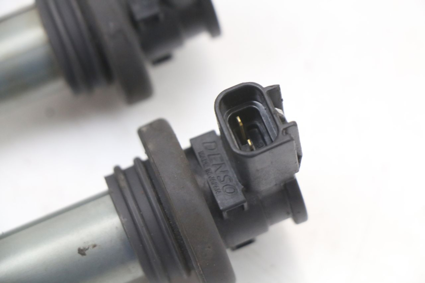 photo de BOBINA KAWASAKI NINJA 400 (2018 - 2023) - Detalles de los puntos de fijación