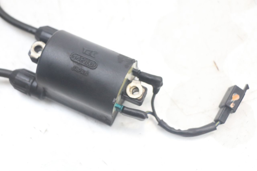 photo de BOBINA HONDA NTV DEAUVILLE 650 (1998 - 2001) - Primer plano técnico