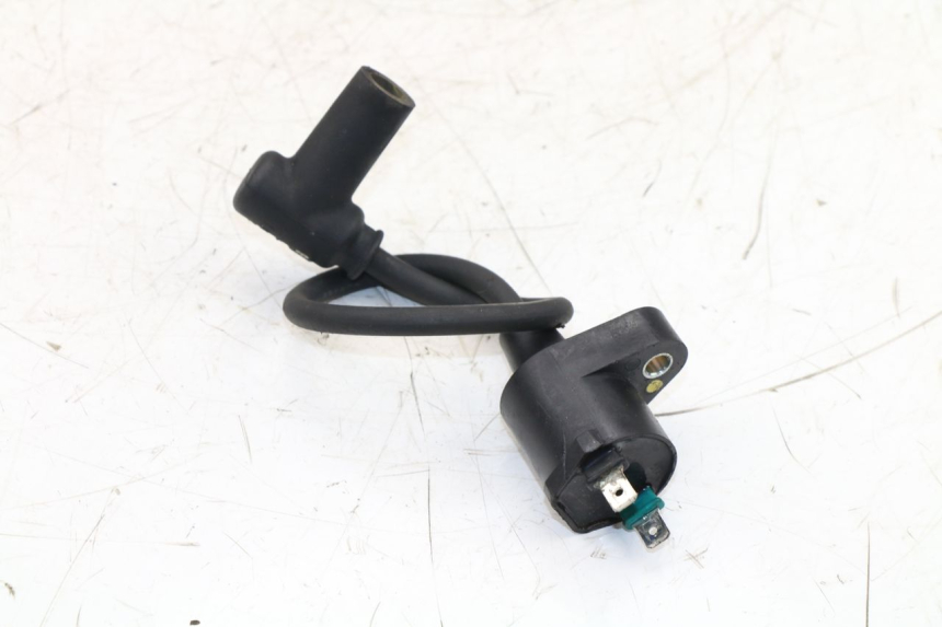 photo de BOBINA PEUGEOT LUDIX BLASTER 50 (2006 - 2014) - Primer plano técnico