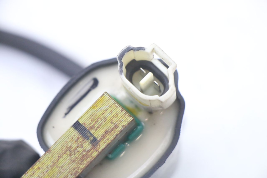 photo de BOBINA ROYAL ENFIELD HYMALAYAN 410 (2016 - 2023) - Detalles de los puntos de fijación