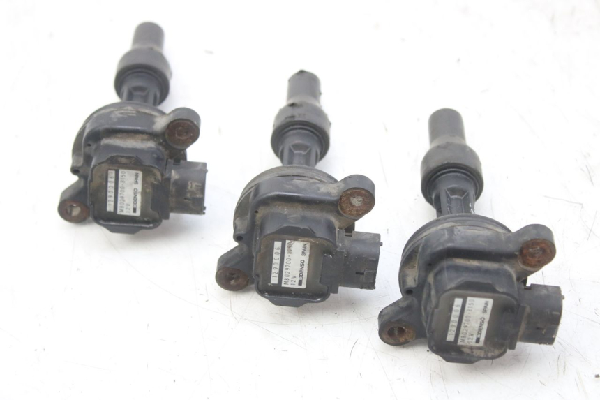 photo de BOBINA TRIUMPH SPRINT ST 955 (1999 - 2001) - Primer plano técnico