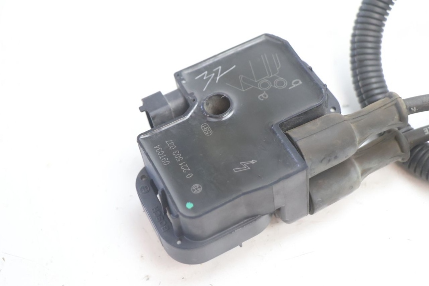 photo de BOBINA CAN-AM SPYDER RS 1000 (2008 - 2012) - Primer plano técnico