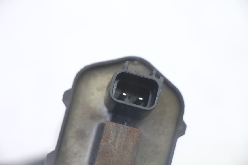 photo de BOBINA PEUGEOT TWEET PRO CARGO 50 (2018 - 2022) - Detalles de los puntos de fijación