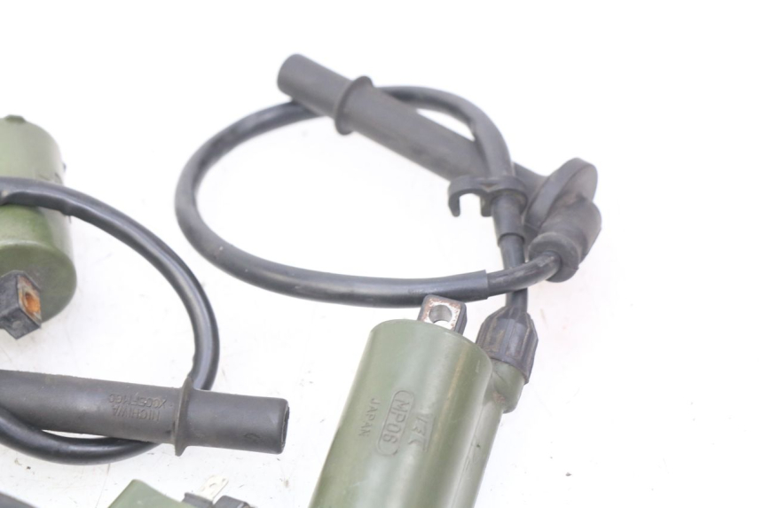 photo de BOBINA HONDA VFR FI RC46 800 (1998 - 2001) - Primer plano técnico