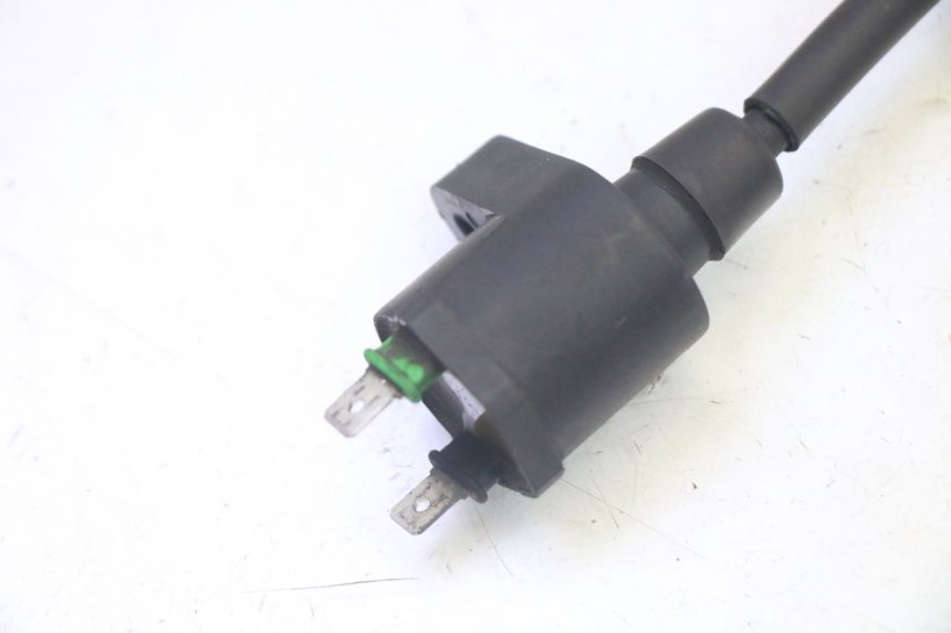 photo de BOBINA PEUGEOT VIVACITY NEW 4T 50 (2008 - 2017) - Primer plano técnico