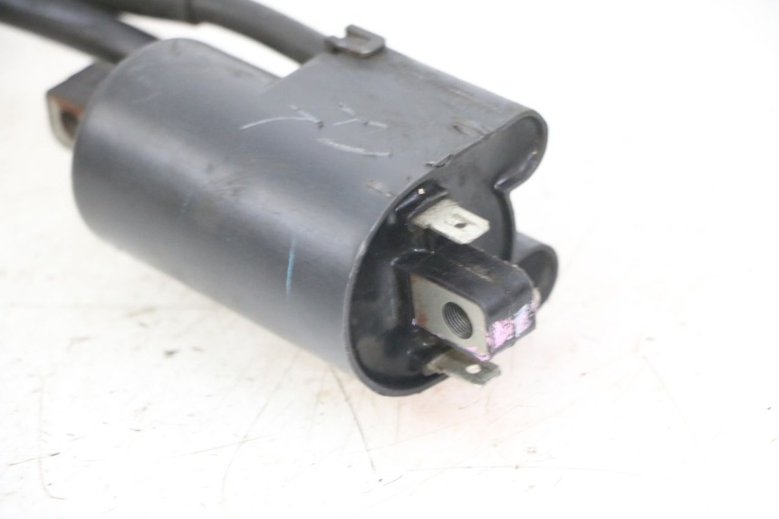 photo de BOBINA YAMAHA FZS FAZER 600 (2001 - 2003) - Detalles de los puntos de fijación