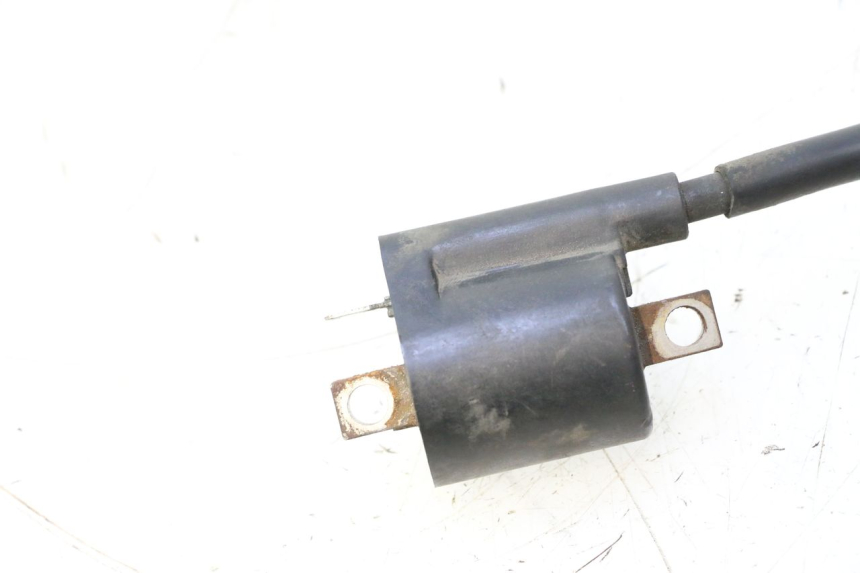 photo de BOBINA YAMAHA YP MAJESTY 125 (1998 - 2001) - Primer plano técnico