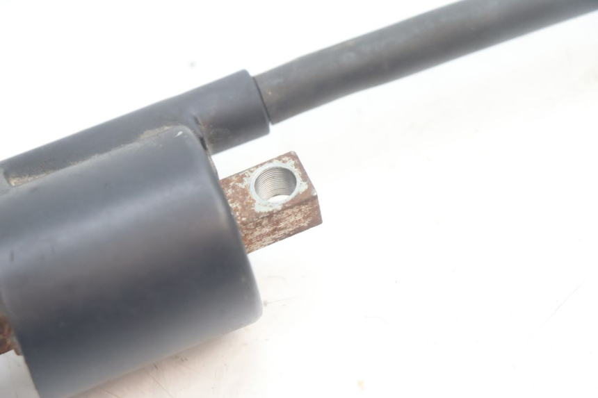photo de BOBINA YAMAHA YP MAJESTY 125 (2007 - 2010) - Detalles de los puntos de fijación