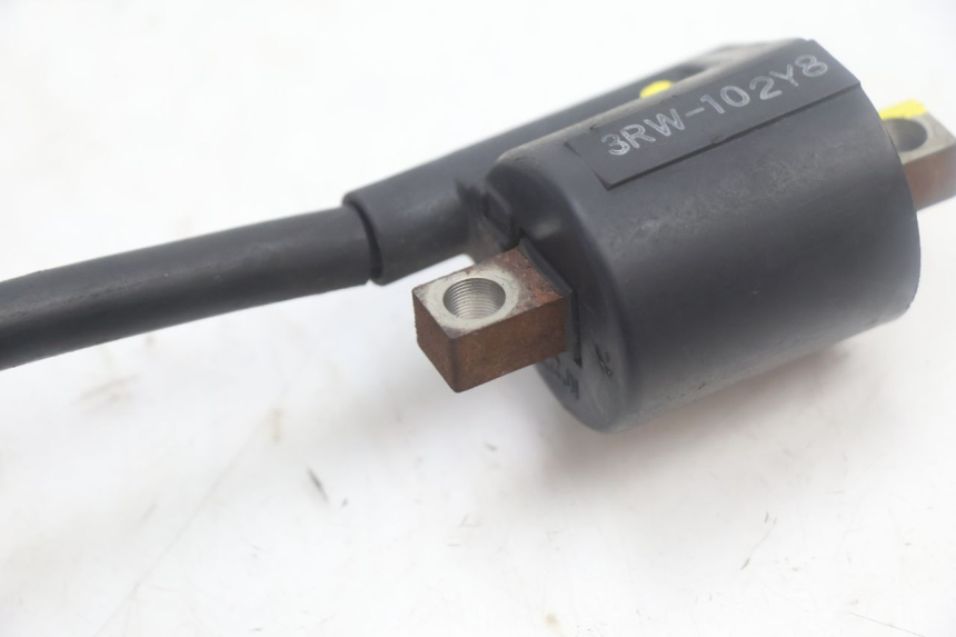 photo de BOBINA YAMAHA YP MAJESTY 125 (2002 - 2006) - Detalles de los puntos de fijación