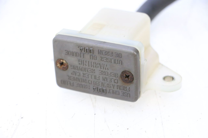photo de TARRO FLUIDO FRENO SUZUKI GSF N BANDIT 1200 (2001 - 2005) - Primer plano técnico