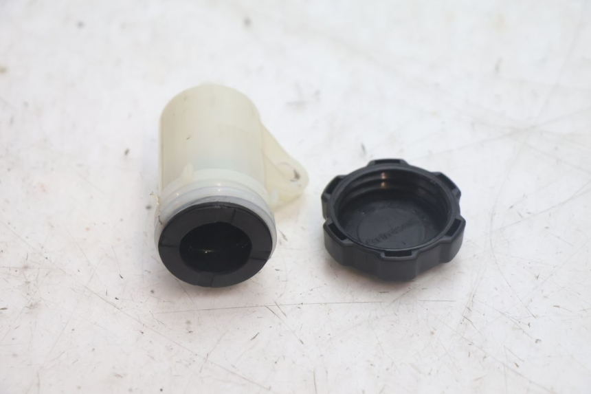 photo de TARRO FLUIDO FRENO PIAGGIO MP3 125 (2006 - 2014) - Zoom estado de uso