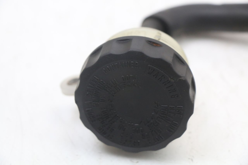 photo de DEPóSITO DE LíQUIDO DE FRENOS HONDA NTV DEAUVILLE 650 (1998 - 2001) - Detalles de los puntos de fijación