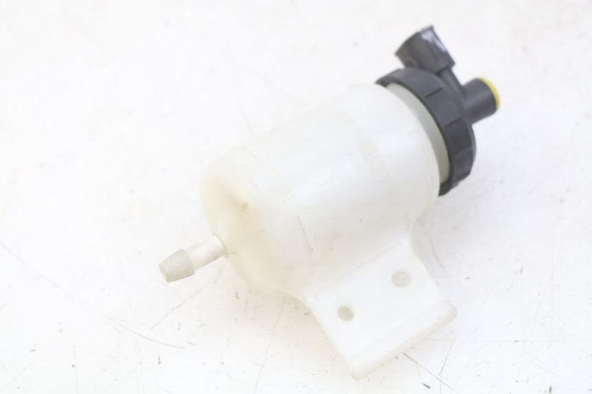 photo de TARRO FLUIDO FRENO RENAULT TWIZY 45 (2012 - 2019) - Zoom estado de uso