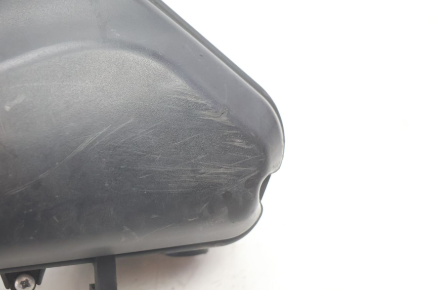 photo de CAJA DE AIRE KYMCO AGILITY 4T 50 (2005 - 2018) - Zoom estado de uso