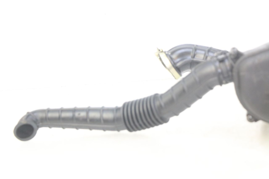 photo de CAJA DE AIRE KYMCO AGILITY NAKED RENOUVO 4T 50 (2018 - 2020) - Detalles de los puntos de fijación