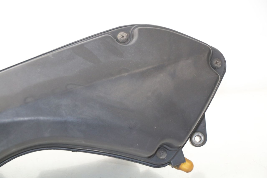 photo de CAJA DE AIRE SUZUKI BURGMAN 125 (2007 - 2014) - Detalles de los puntos de fijación
