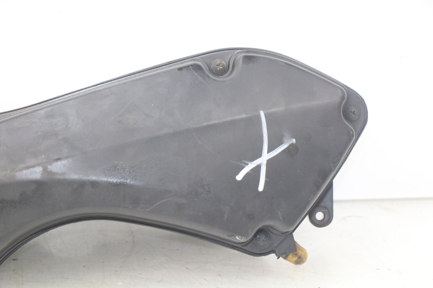 photo de CAJA DE AIRE SUZUKI BURGMAN 125 (2007 - 2014) - Detalles de los puntos de fijación