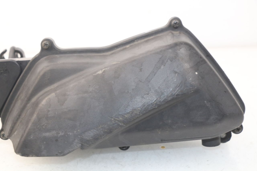 photo de CAJA DE AIRE YAMAHA BW'S BWS 125 (2010 - 2013) - Primer plano técnico