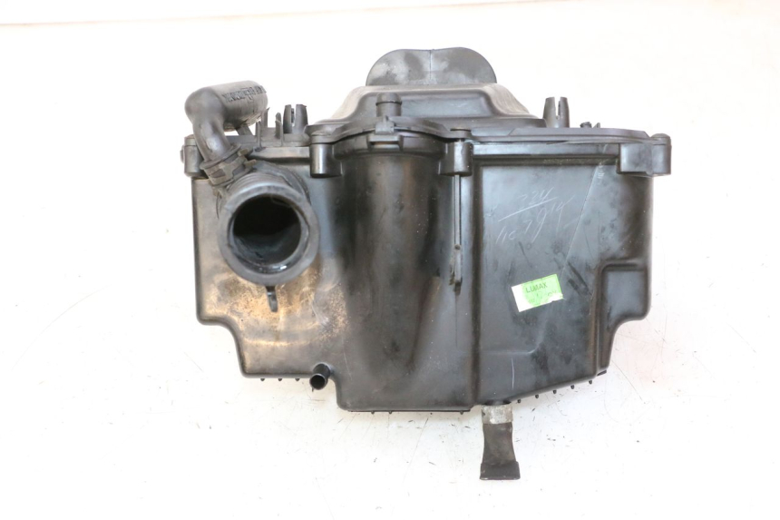 photo de CAJA FILTRO HONDA CBF 125 (2009 - 2015) - Primer plano técnico