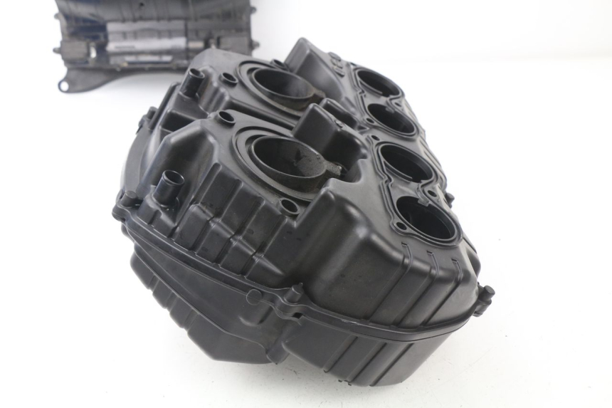 photo de CAJA FILTRO HONDA CBR RR FIREBLADE 1000 (2006 - 2007) - Detalle de la pieza