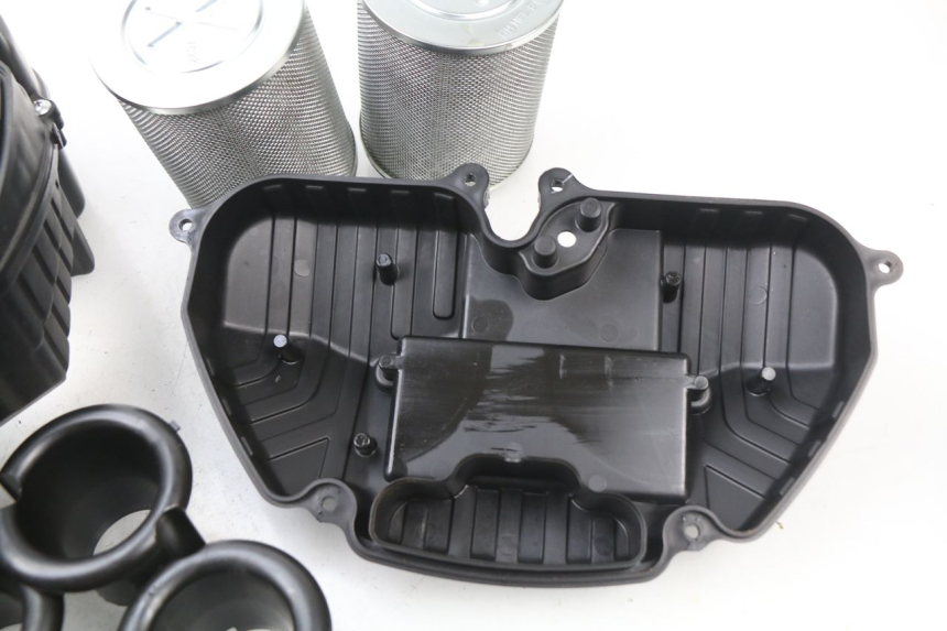 photo de CAJA FILTRO HONDA CBR RR FIREBLADE 1000 (2006 - 2007) - Otra vista del artículo