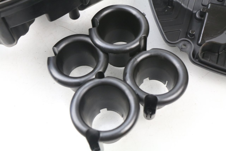 photo de CAJA FILTRO HONDA CBR RR FIREBLADE 1000 (2006 - 2007) - Características distintivas