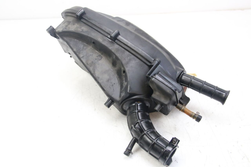 photo de CAJA DE AIRE KYMCO DINK STREET 125 (2009 - 2014) - Primer plano de alta resolución