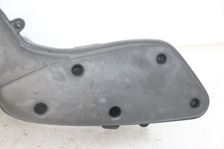 photo de CAJA DE AIRE PEUGEOT ELYSEO 125 (1999 - 2004) - Detalles de los puntos de fijación