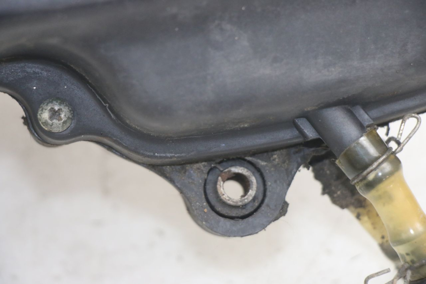 photo de CAJA DE AIRE TNT MOTOR FASTINO 4T 50 (2013 - 2019) - Zoom estado de uso