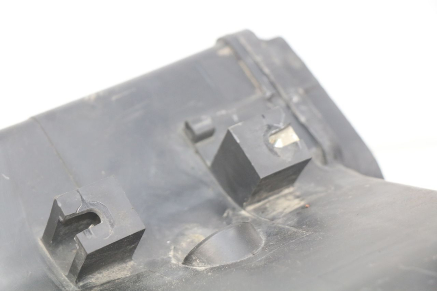 photo de CAJA DE AIRE YAMAHA FJR ABS 1300 (2006 - 2012) - Primer plano técnico