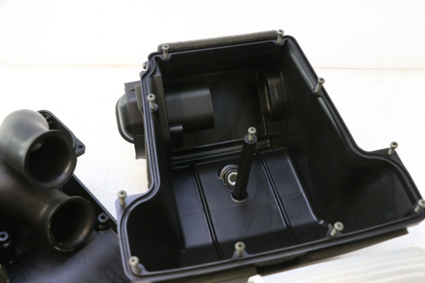 photo de CAJA FILTRO YAMAHA FJR 1300 (2001 - 2005) - Características distintivas