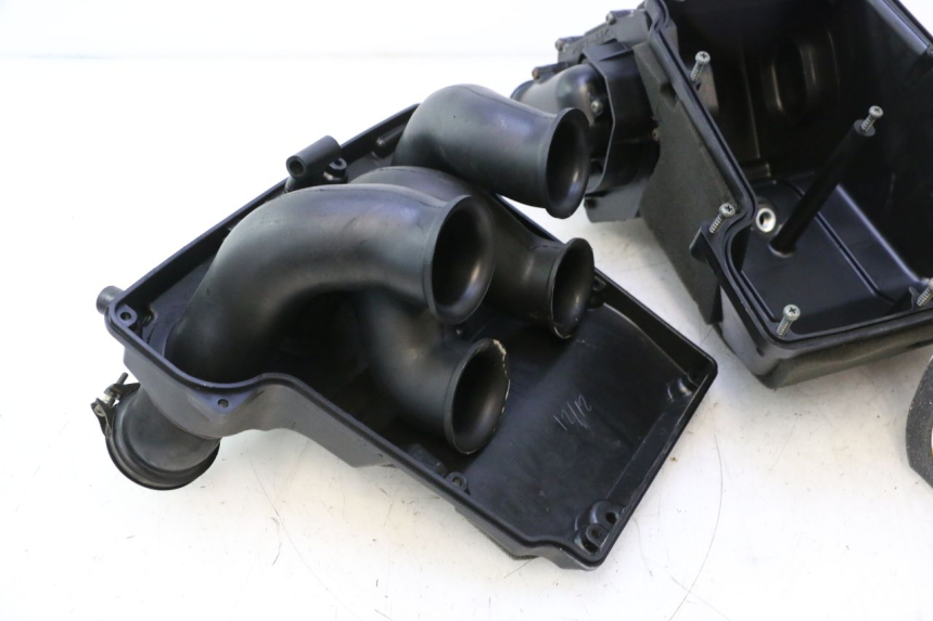 photo de CAJA FILTRO YAMAHA FJR 1300 (2001 - 2005) - Marcados y referencias originales