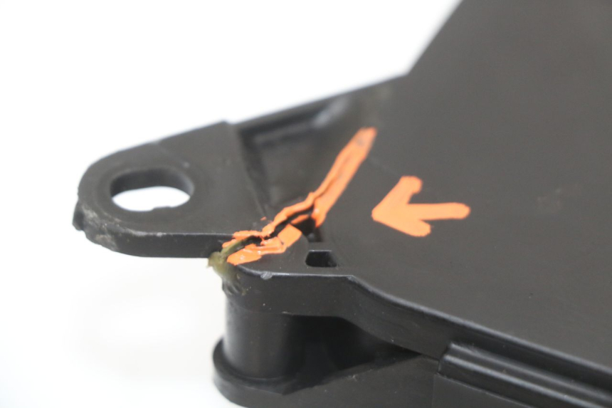 photo de CAJA FILTRO HONDA FJS SILVER WING SILVERWING 400 (2005 - 2008) - Detalles de los puntos de fijación