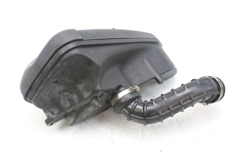 photo de CAJA DE AIRE PIAGGIO FLY 4T 50 (2013 - 2017) - Detalles de los puntos de fijación