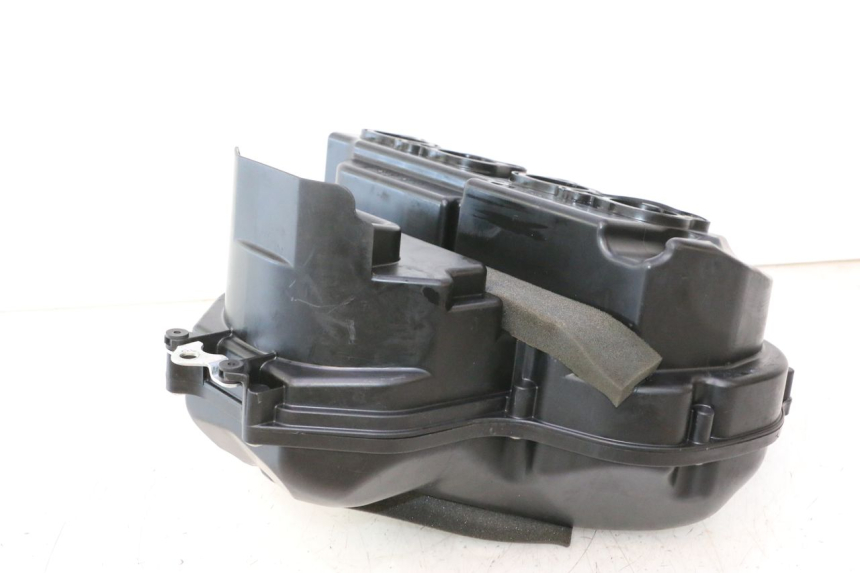 photo de CAJA FILTRO YAMAHA FZ8 800 (2010 - 2016) - Primer plano técnico