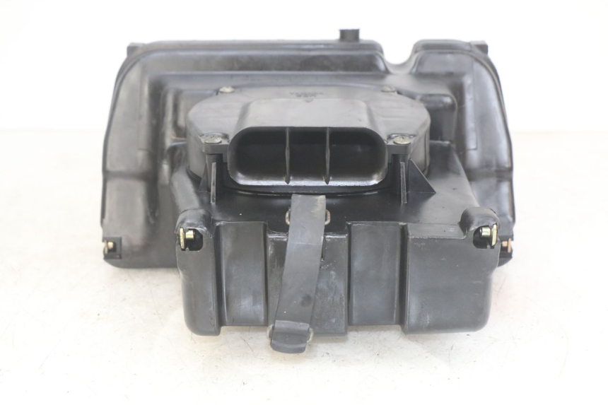 photo de CAJA DE AIRE YAMAHA FZS FAZER 600 (1998 - 2001) - Primer plano técnico
