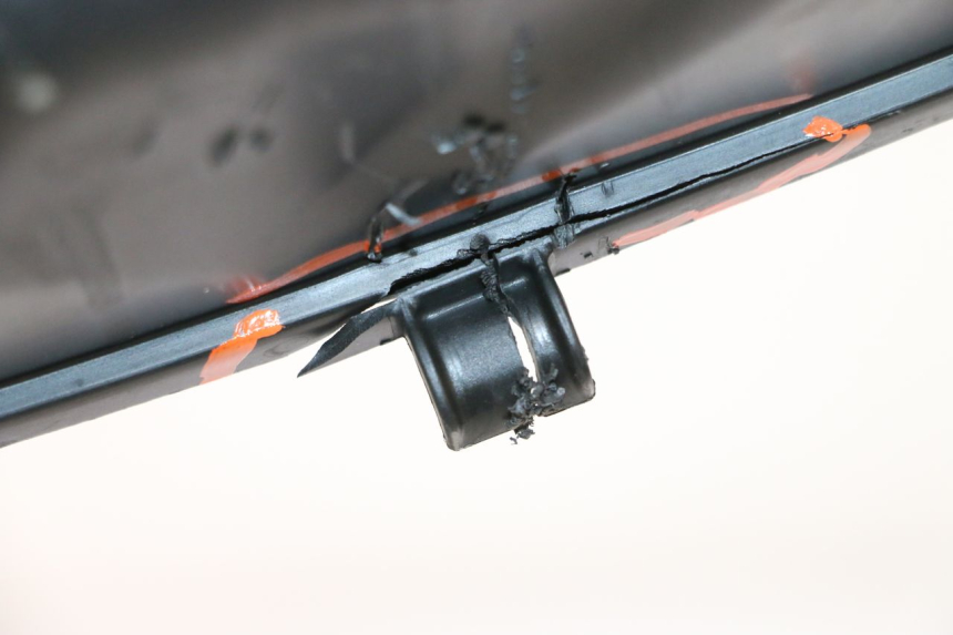 photo de CAJA FILTRO SUZUKI GSF N BANDIT 1200 (2001 - 2005) - Estado de la superficie y material