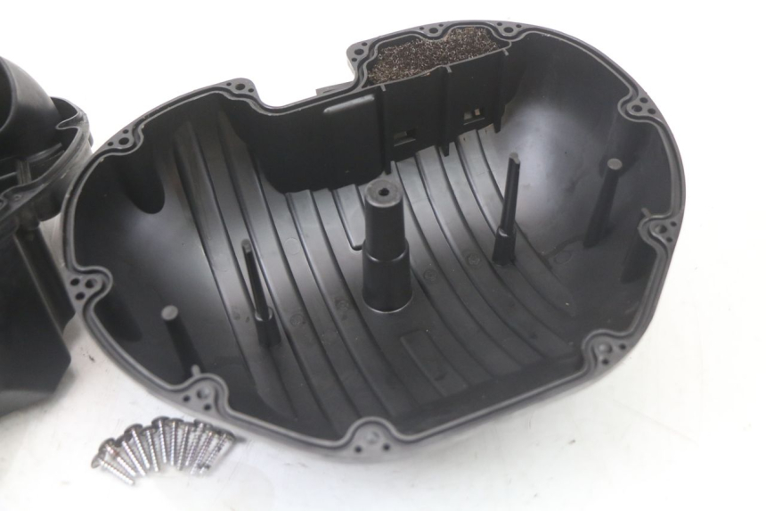 photo de CAJA FILTRO SUZUKI GSR 750 (2011 - 2017) - Otra vista del artículo