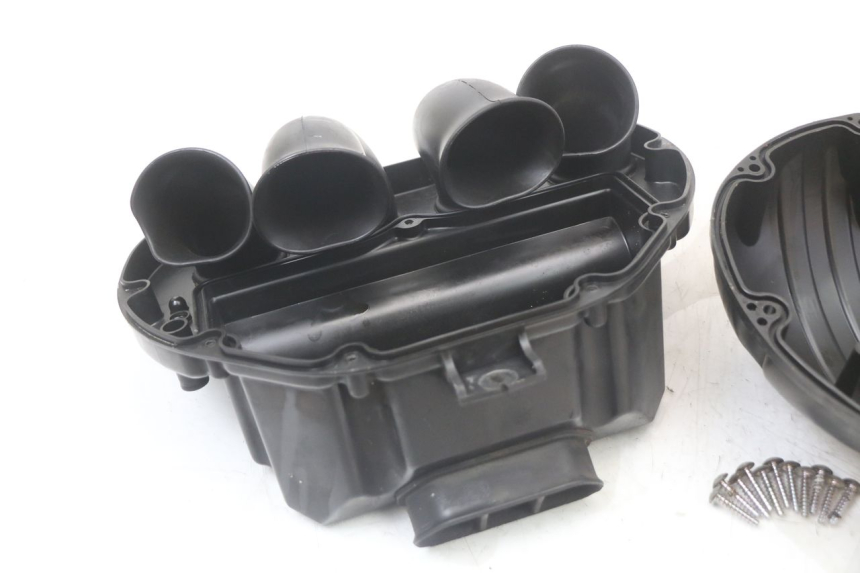 photo de CAJA FILTRO SUZUKI GSR 750 (2011 - 2017) - Marcados y referencias originales