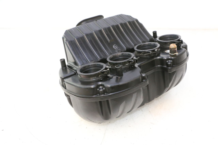photo de CAJA FILTRO SUZUKI GSR 600 (2005 - 2012) - Estado de la superficie y material