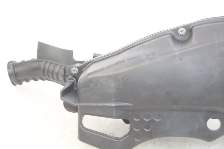 photo de CAJA DE AIRE YAMAHA HW XENTER 125 (2011 - 2017) - Detalles de los puntos de fijación