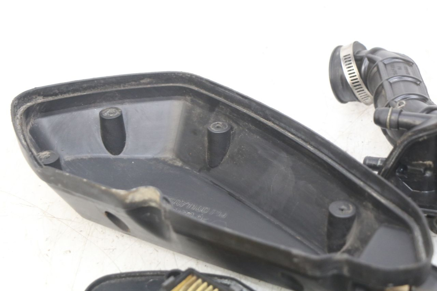 photo de CAJA DE AIRE PEUGEOT KISBEE 4T 50 (2018 - 2022) - Detalles de los puntos de fijación