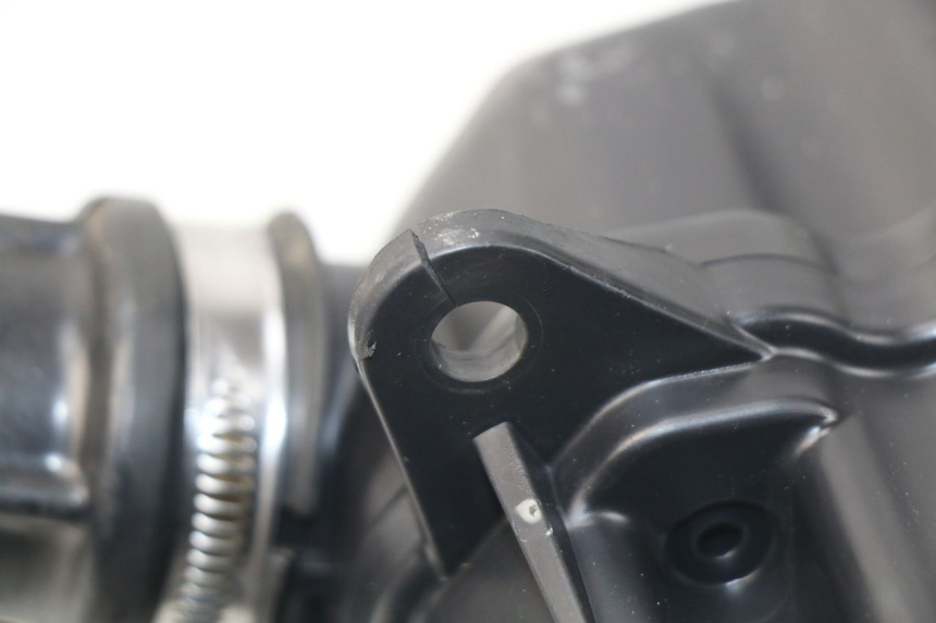 photo de CAJA FILTRO PEUGEOT METROPOLIS 400 (2017 - 2020) - Detalle de la pieza