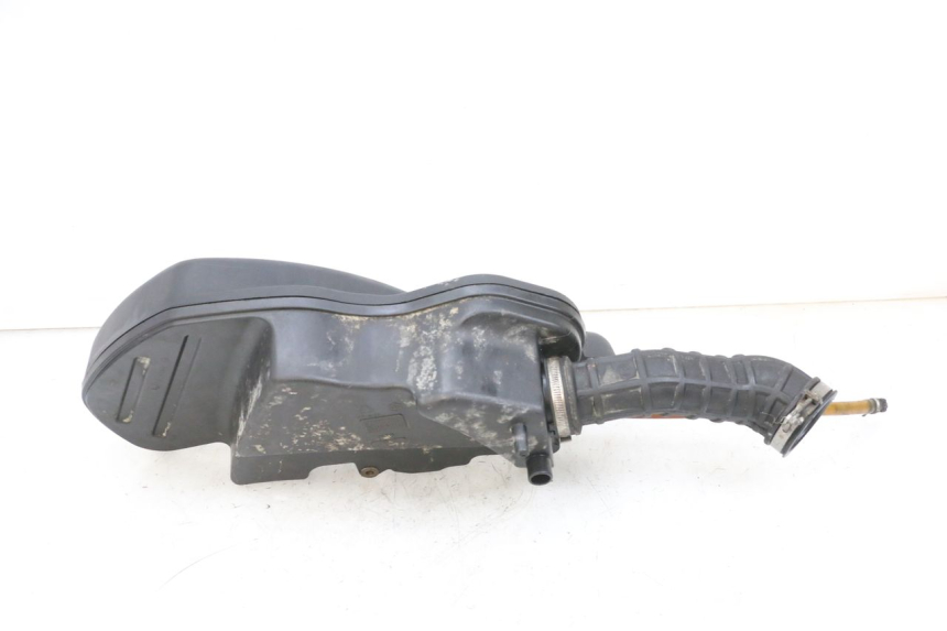 photo de CAJA DE AIRE PIAGGIO MP3 LT 400 (2007 - 2012) - Detalles de los puntos de fijación