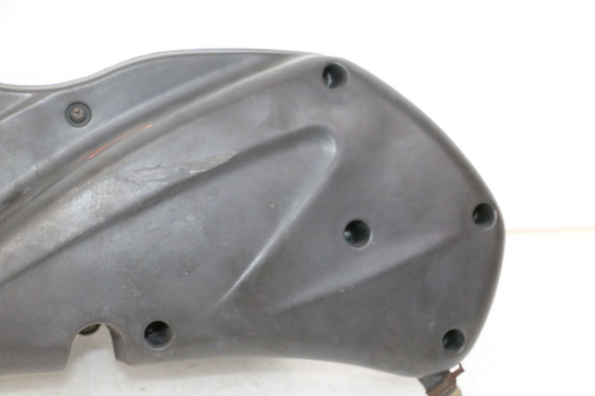 photo de CAJA FILTRO PIAGGIO MP3 500 (2014 - 2017) - Detalles de los puntos de fijación