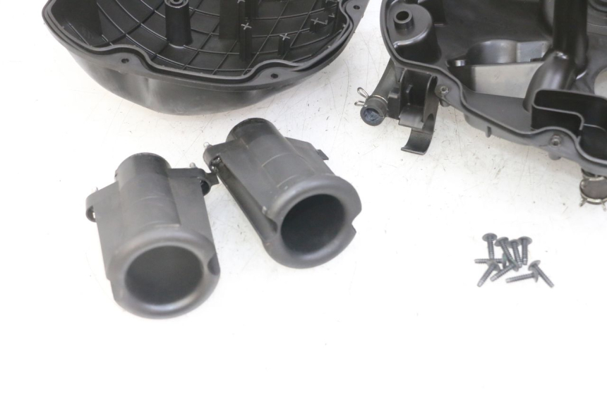 photo de CAJA FILTRO HONDA NTV DEAUVILLE ABS 700 (2007 - 2016) - Detalles de los puntos de fijación